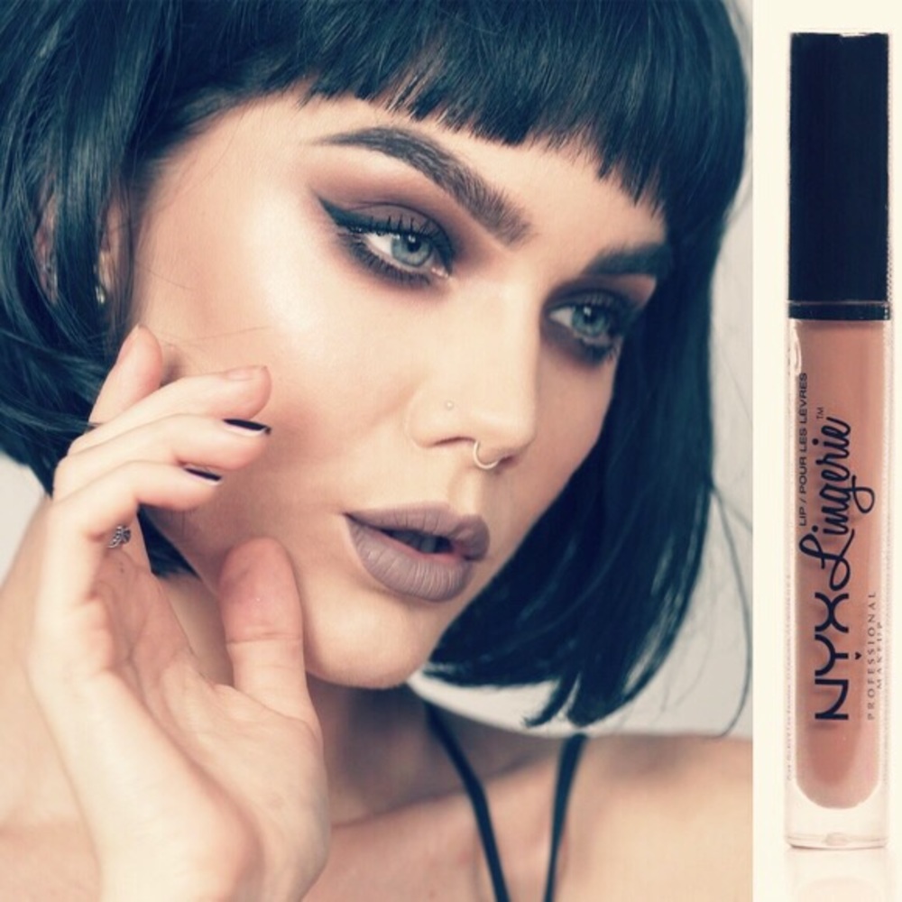 🔅NYX *DELICATE LUST* Lingerie Lip Cream🔅W/GIFTS!
